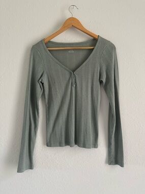 American Eagle Outfitters Sage Ribbed Long Sleeve Henley